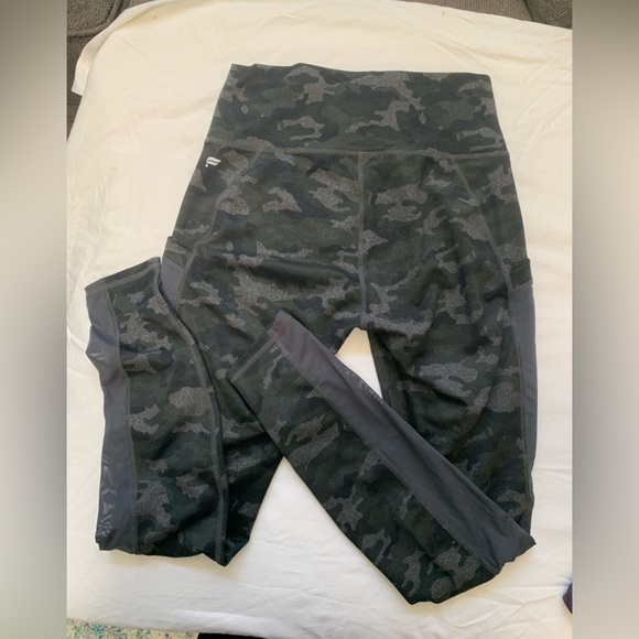 FABLETICS Women’s Powerhold Camo Leggings/Purple Leggings. Two Pair 🌴 - Picture 5 of 11